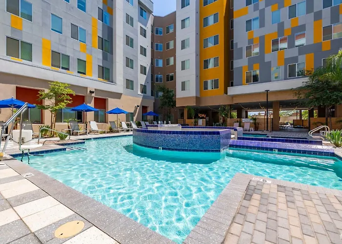 Boulevard Modern 1br Asu Pool Gym 13 *